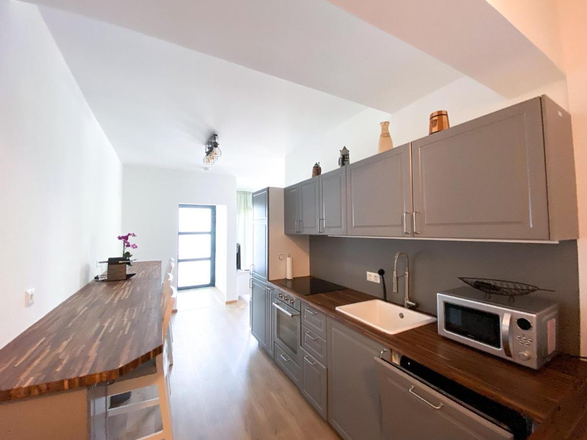 Apartment Aria Velden Velden am Worthersee Bagian luar foto